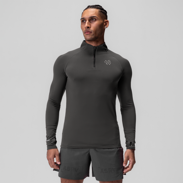 Ergonomic raglan sleeve